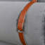 Grand lit plateforme en velours gris avec prises et espace de rangement disponible avec sortie et options de chevet