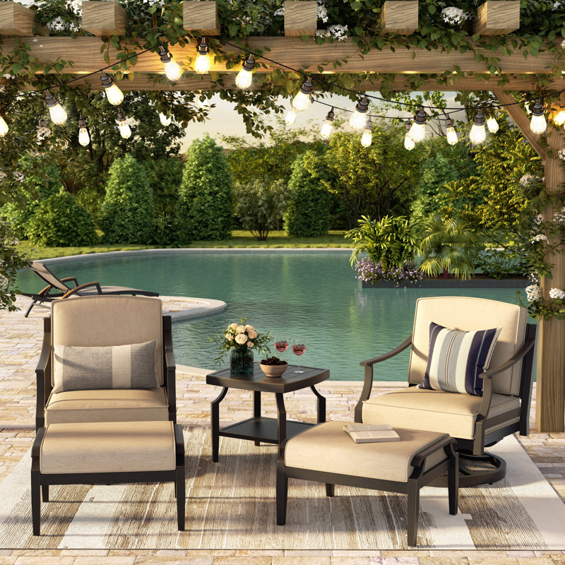 Ensemble de conversation Tamarin pour patio en aluminium avec repose-pieds et coussins Sunbrella