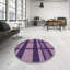 Tapis de zone mauve à motifs-554408816