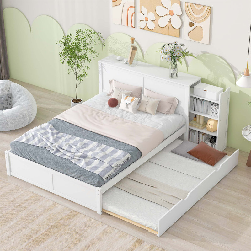 Lit plateforme de rangement avec tablettes coulissantes et lit gigogne, offrant un emplacement flexible et un grand espace de rangement pour une utilisation optimale dans la chambre à coucher