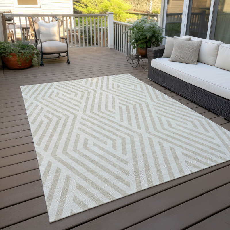 Tapis intérieur / extérieur Altair, Rectangle 2 pi 6 po x 3 pi 10 po