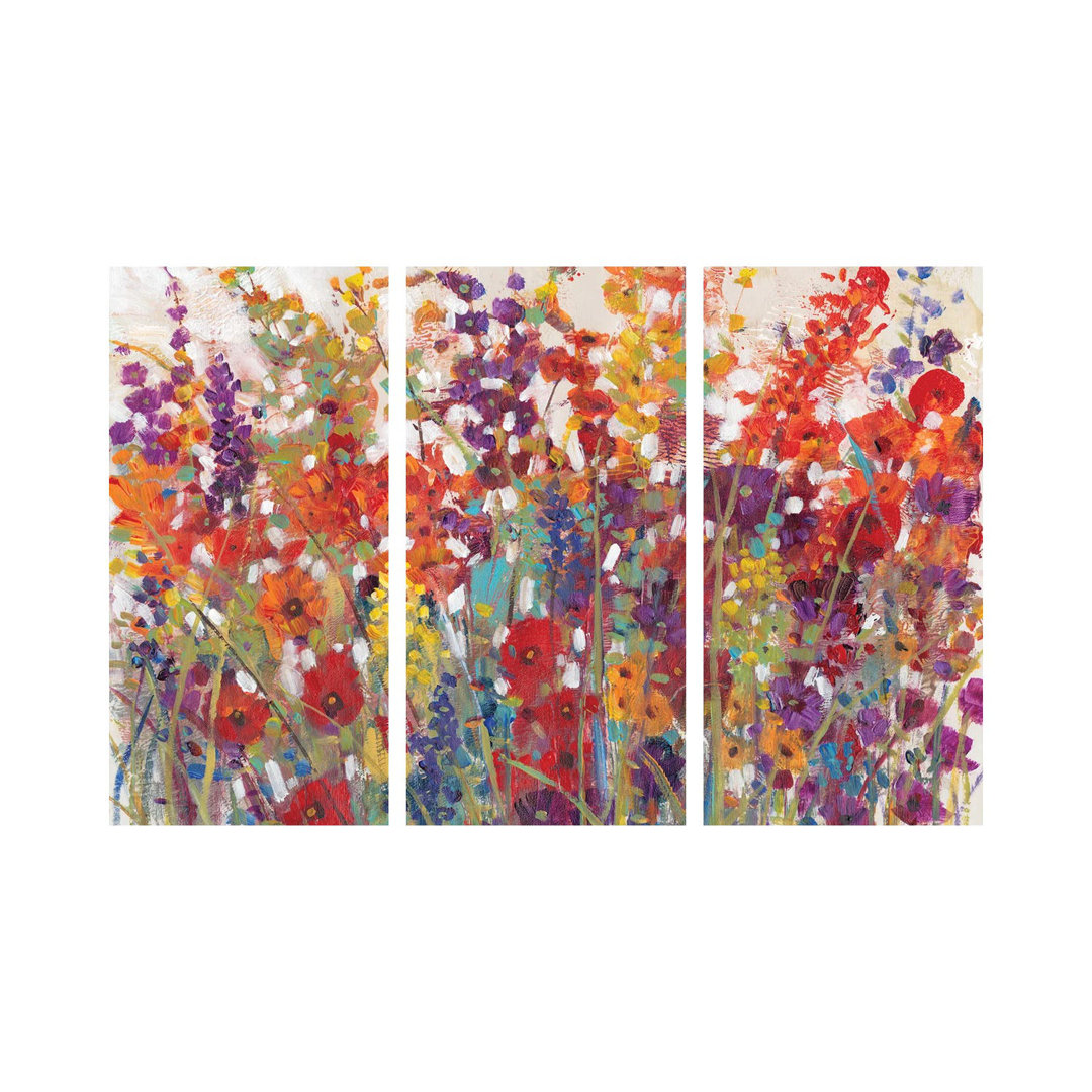 Variety Of Flowers II von Tim OToole - Galerie-umwickelte Leinwand Giclée