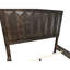 Cadre de très grand lit oriental, panneaux à facettes verticales sur la tête de lit et mobilier de chambre de style transitionnel avec lit moderne en bois d'ingénierie massif, placage-130149885