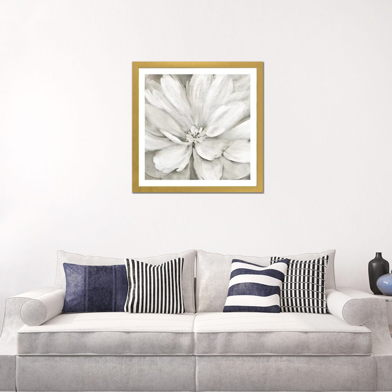 « Simply soft » par Carol Robinson, reproduction d’art, H 24 po x l 24 po x p 1 po, Papier encadré doré, Blanc