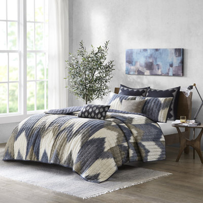 Courtepointe en coton bleu marine pour lit double / grand - 3 pièces, imprimé, revers uni, détails passepoilés, aide-sommeil élégante pour lit double / grand, imprimé cassé, comprend 2 taies décoratives assorties, literie