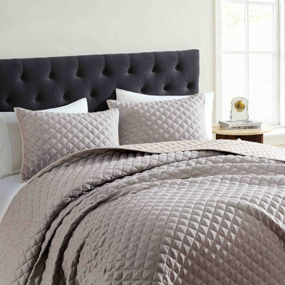 Hale 3 Pc King Gray Coverlet Set