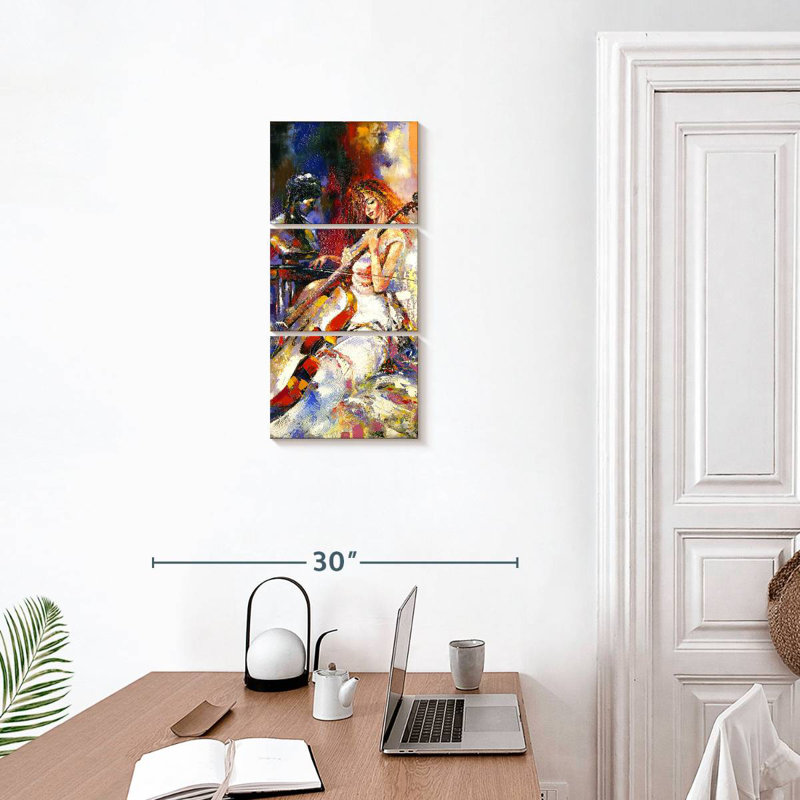 Femme jouant du violoncelle, H 27 po x l 12 po