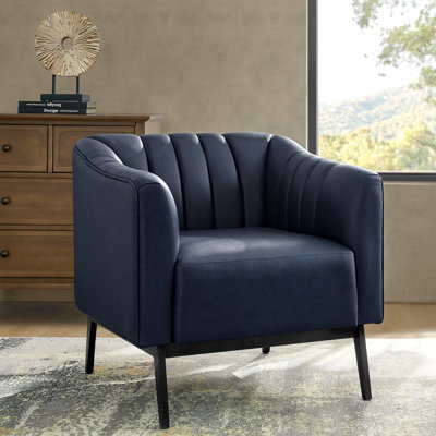Fauteuil en similicuir de 27,5 po de largeur avec capitonnage à rainures et pieds en métal Byka