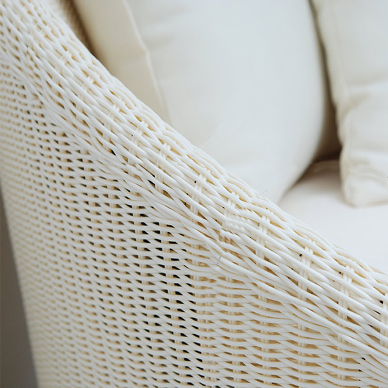 Terrace Relaxation Patio Daybed 47.24'' Wide Circle Wicker Patio Daybed with Cushions, White