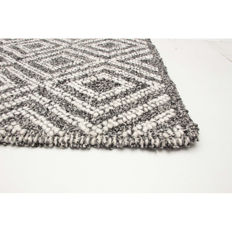 Tapis noir Sienna 5 pi 2 po x 7 pi 5 po