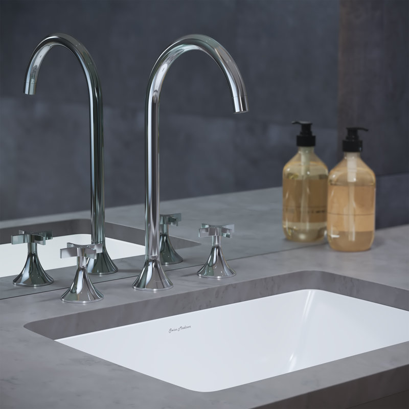 Daxton 8 in. Widespread Bathroom Faucet, Chrome
