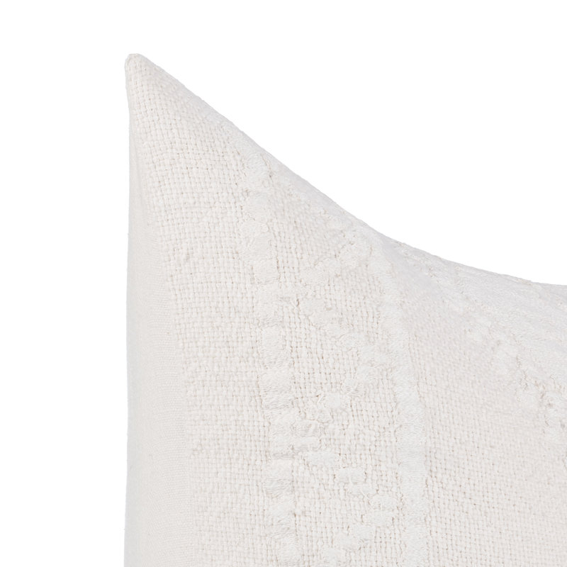 Coussin Abbey, Ivoire ivoire, Carré 22 po