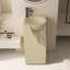 Lavabo sur pied 15 1/2 "à surface solide avec lavabo sur pied noir brillant et façade ciselée-122809352