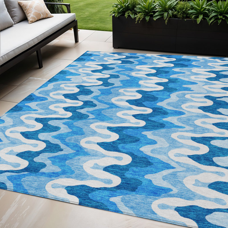 Tapis extérieur lavable abstrait bleu ciel et ivoire 5 pi x 8 pi bleu denim
