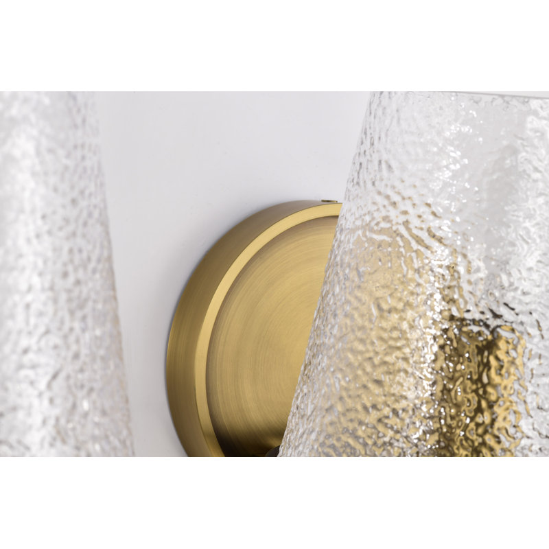 Coiffeuse Sluis - Verre martelé, Laiton rétro, 24 po de largeur, Trois lumières