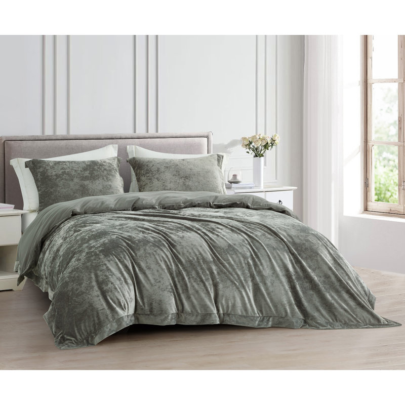 Piers Distressed Velvet Duvet Cover Set, Queen Duvet Cover + 2 Standard Shams, Medium Gray