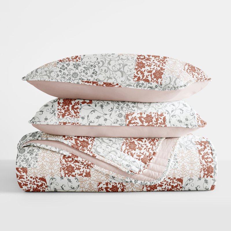 Blush King Reversible Microfiber Quilt Set with Shams