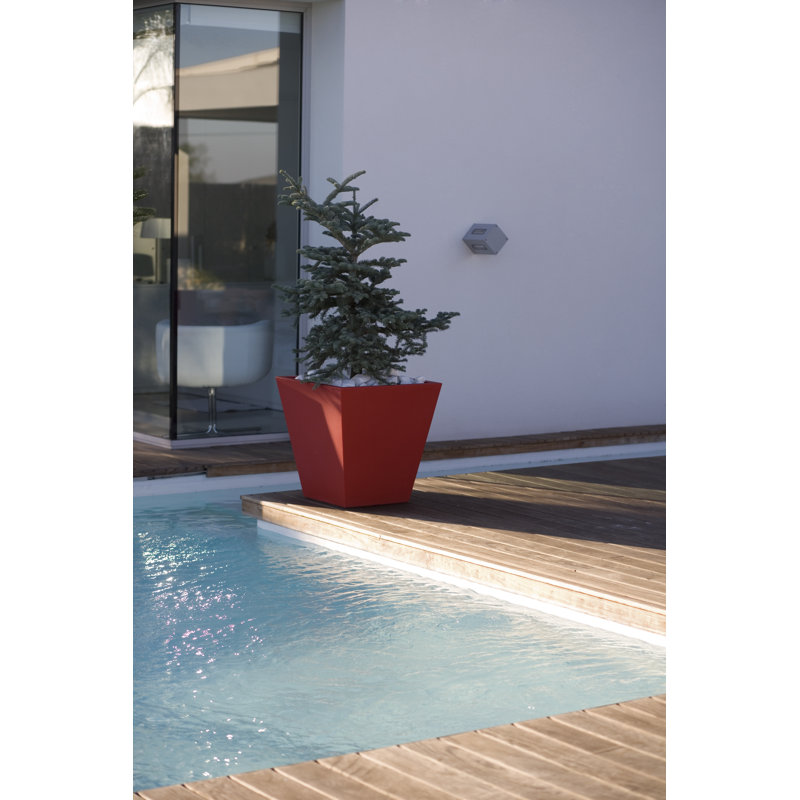Cono Resin Pot Planter, 39.25" H x 13.75" W x 13.75" D, Bronze