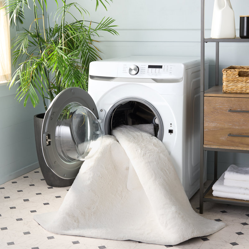 Tapis en fausse fourrure de lapin 500 en blanc cassé, Carré 8 pi