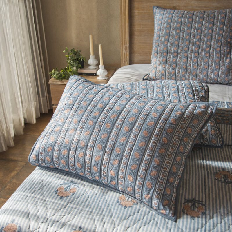 Ensemble de housses de coussin en coton imprimé floral bleu Kunj 20" x 26", Standard, Blue