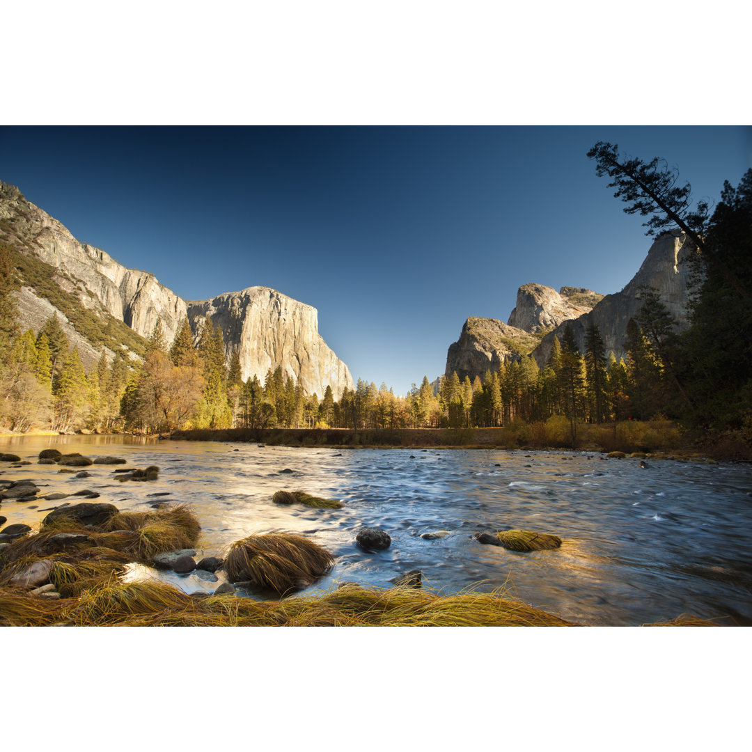 Leinwandbild Yosemite National Park von Pgiam