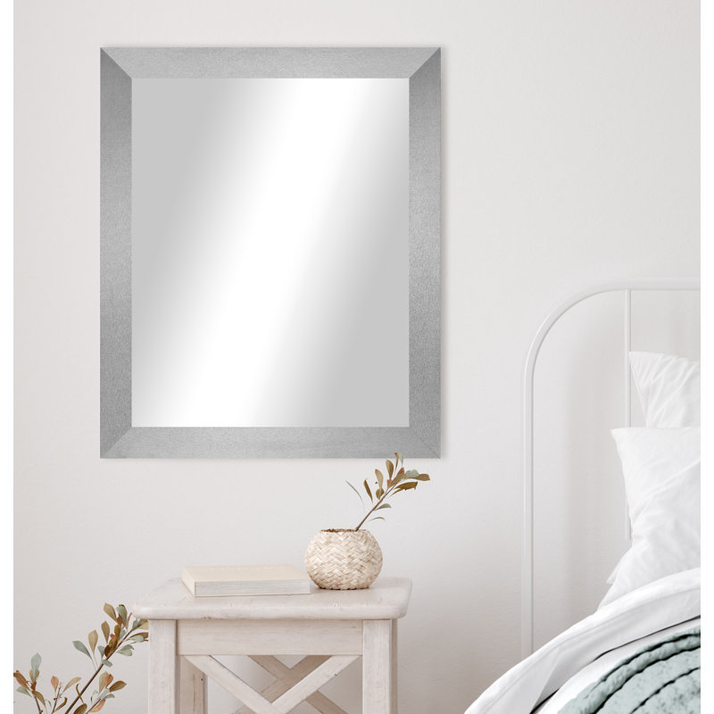 Miroir d'appoint mural Alacazar, 38,5 po x 32,5 po, Argent