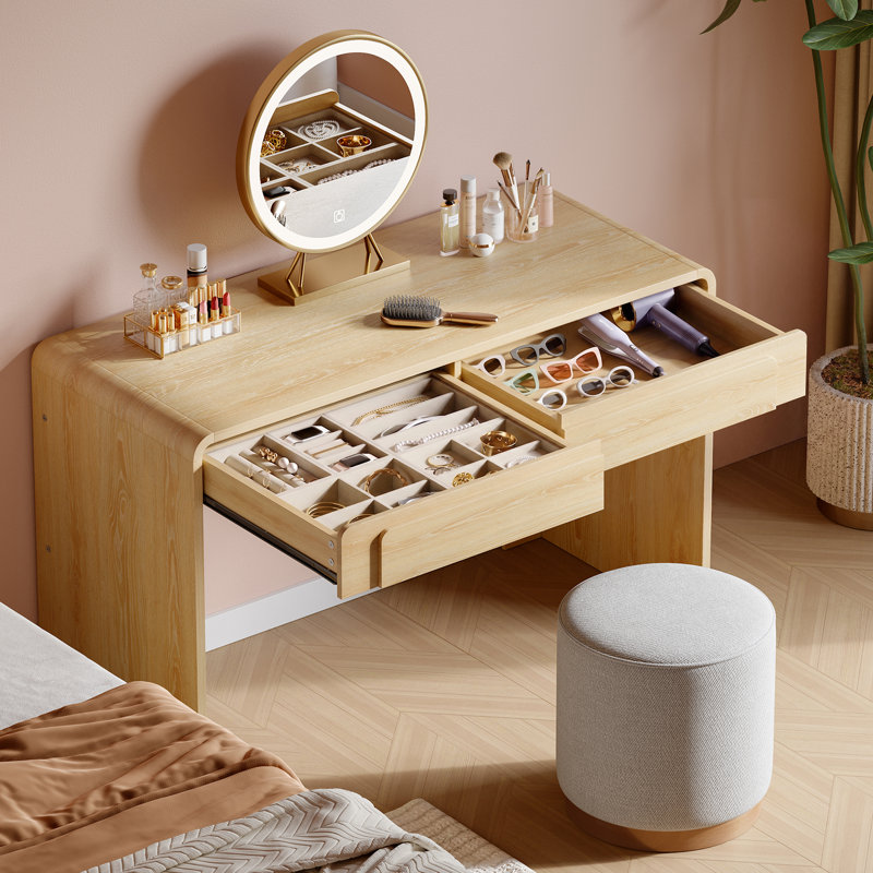 Bureau d'ordinateur, Brun