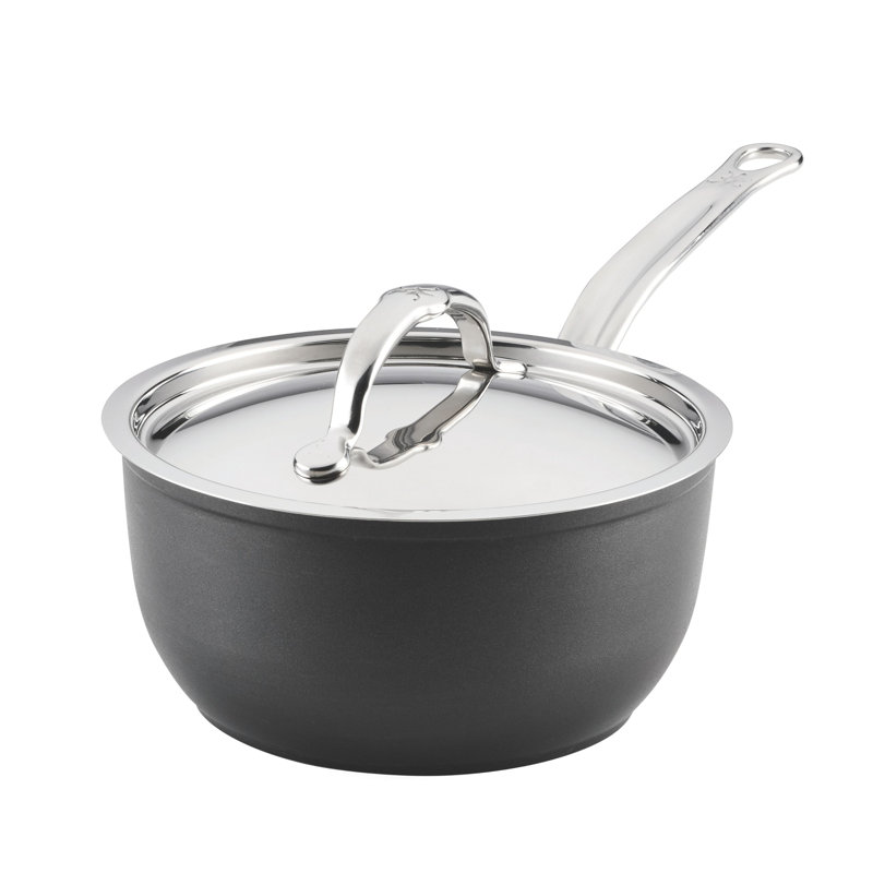 Casserole avec couvercle de 2,0 pintes (18 cm)