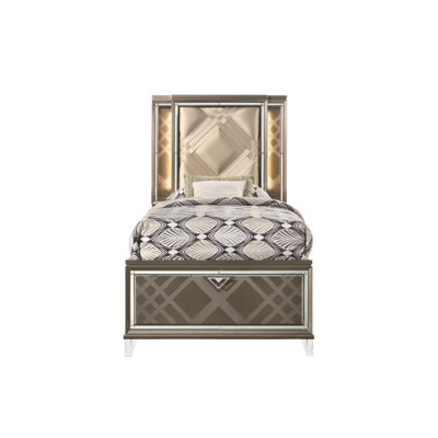 Lit double Skylar en cuir synthétique et champagne foncé avec rangement et DEL