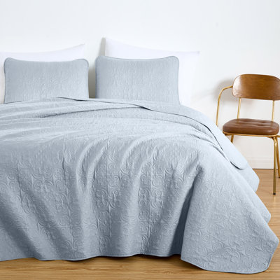 Luca 3-Piece Lightweight Microfiber Oversized Bedspread Set