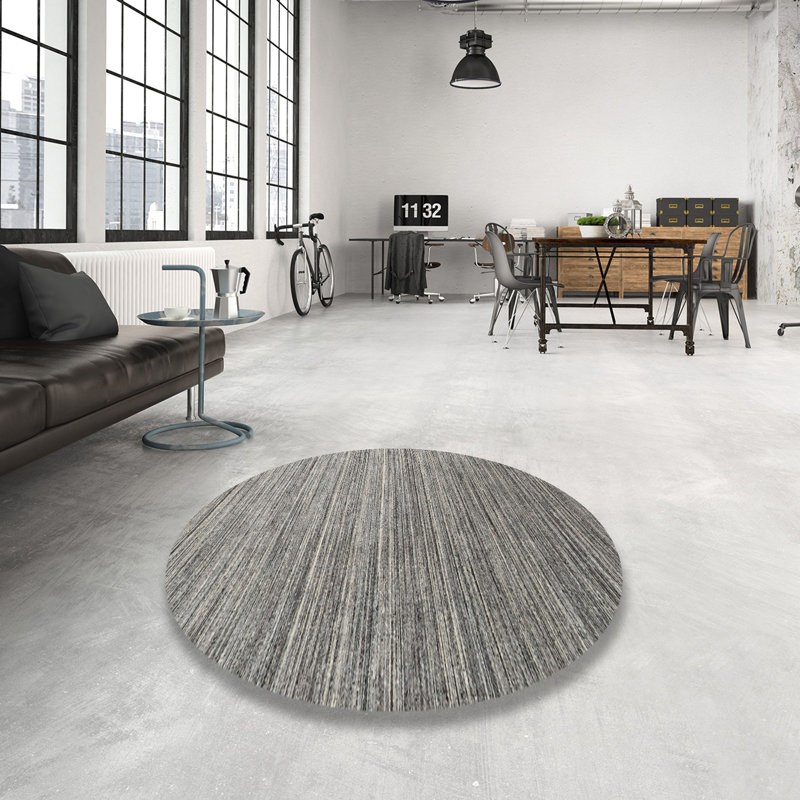 Tapis gris, Rond 7 pi