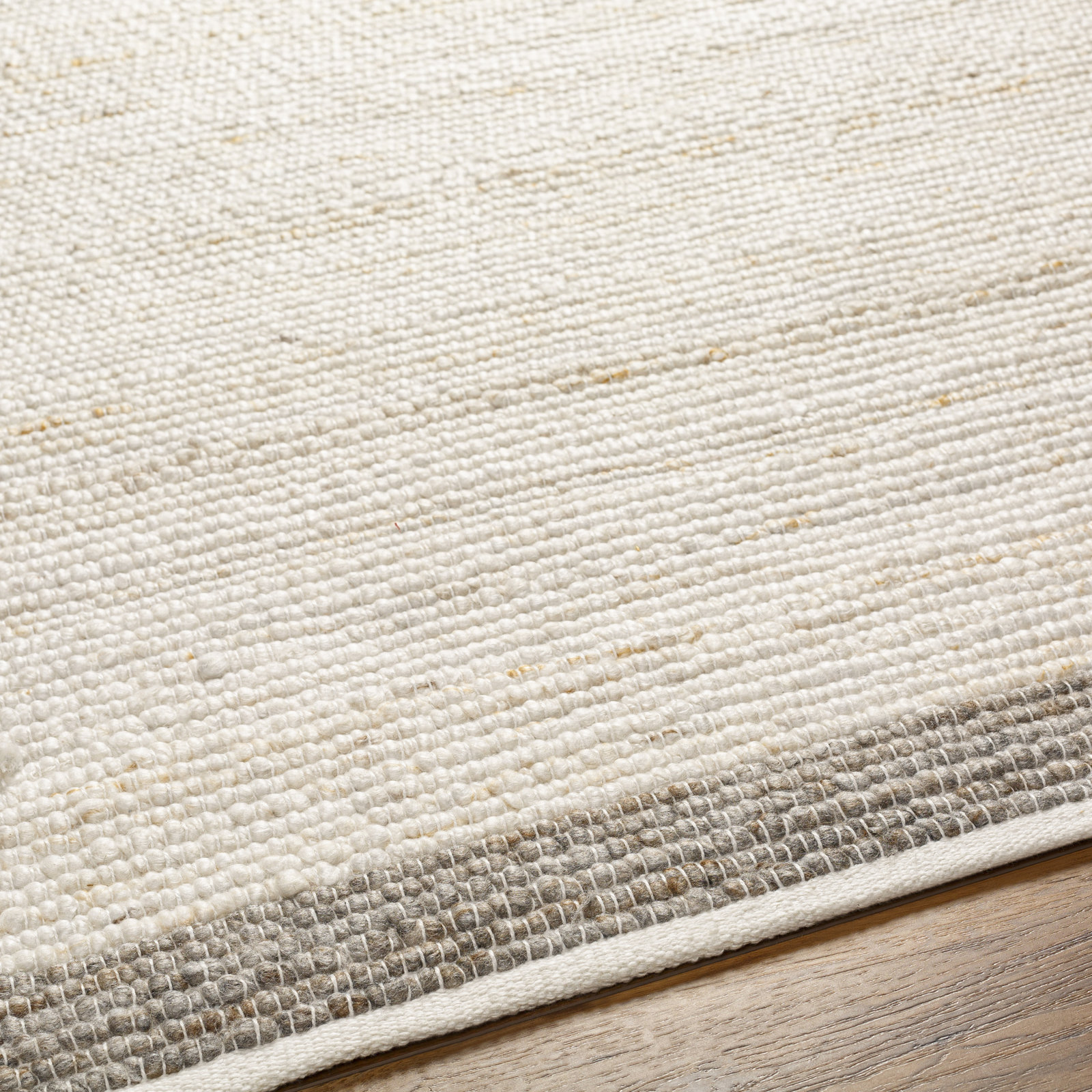 Mecit Handmade Recycled P.E.T Cream/Gray Indoor/Outdoor Rug, Rectangle 5' x 7'6"