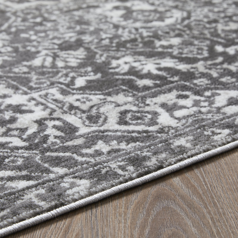 Ragheb Oriental Indoor Rug, Rectangle 2' x 3'