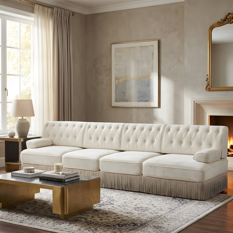 Canapé de style Chesterfield, H 34,18 po x l 135,58 po x P 33,78 po, Beige
