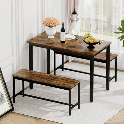 Ensemble de table de salle à manger, table de bar avec 2 bancs de salle à manger, comptoir de table de cuisine avec chaises, table de petit déjeuner industrielle pour la cuisine, salon, salle de fête, brun rustique et noir