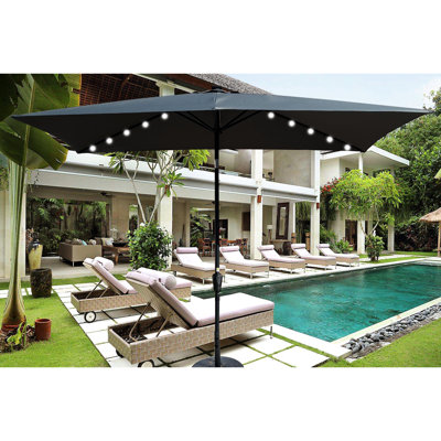 Parasol rectangulaire solaire à DEL avec cour arrière 10 x 6,5 pi Auvent à eau, manivelle simple et inclinable. Pour le jardin, le patio, la piscine. Fonction d'inclinaison imperméable noire. Parfait pour la cour arrière, métal