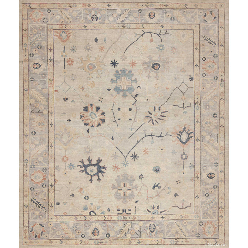 Tapis turc Oushak moderne de couleur neutre à motif neutre de conception unique