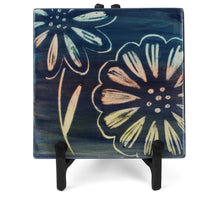 Aikin Display Stand, 4.5" H x 3.25" W x 5.1" D