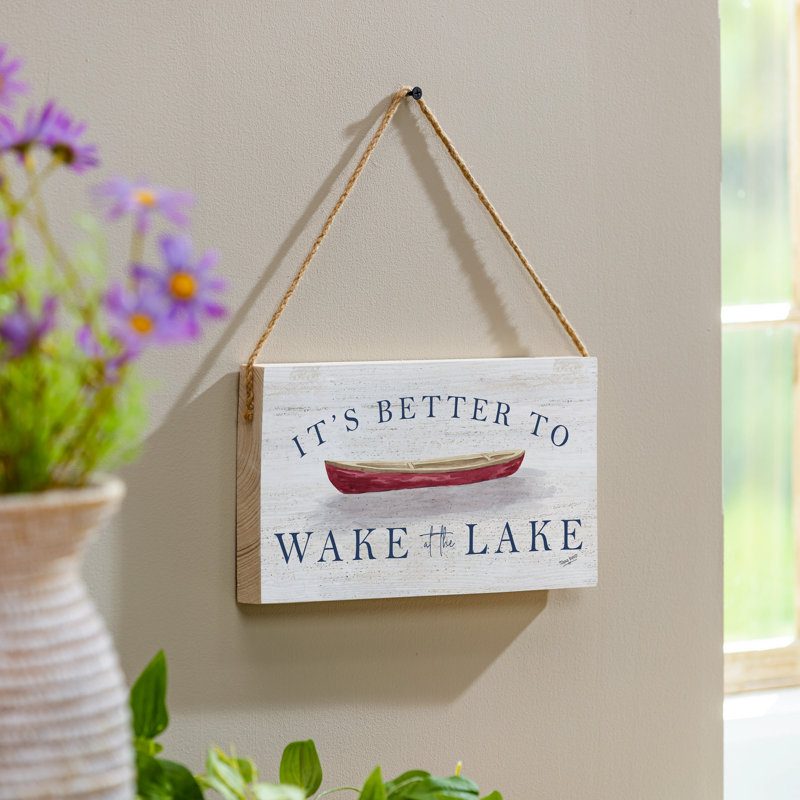 Enseigne suspendue «Lake Wake at the Lake» 11 x 6 po Lake Living
