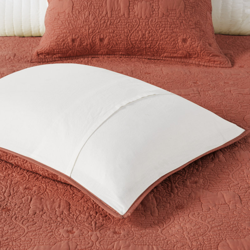 Coral and Off-White Reversible Cotton King Quilt Set