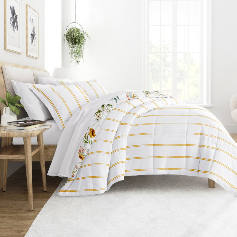 King White Reversible Down Alternative Microfiber Bedspread Set