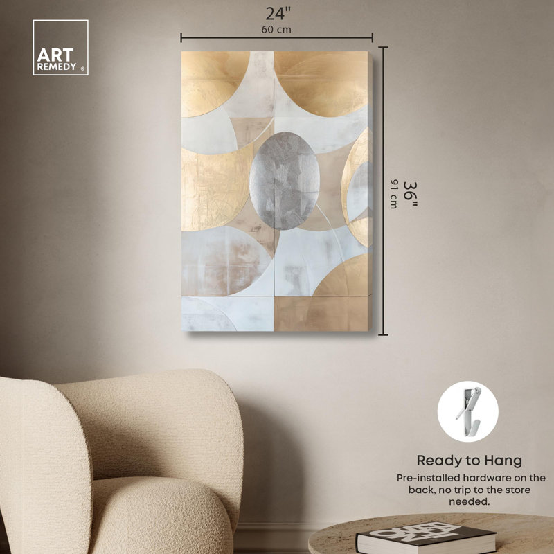 Art numérique sur toile Golden Orb II par , H 36 po x l 24 po, Toile tendue