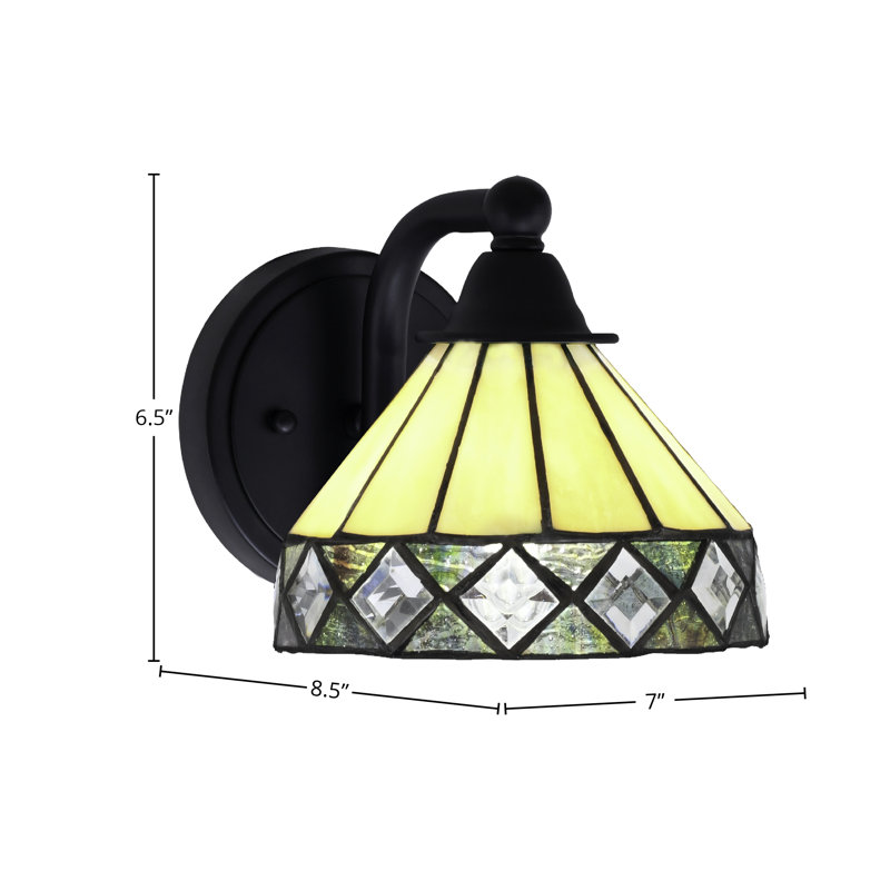 Applique murale Paramount montrée dans une finition noire mate avec verre d'art Diamond Peak de 7 po