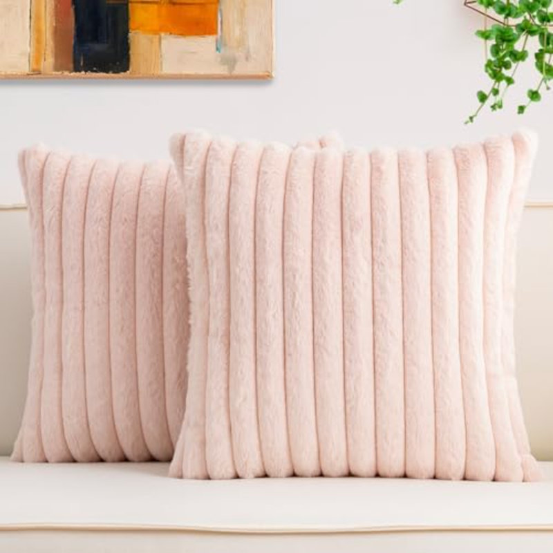 Ensemble de 2 housses de coussin en fausse fourrure de Noël 24 x 24 po, rose clair