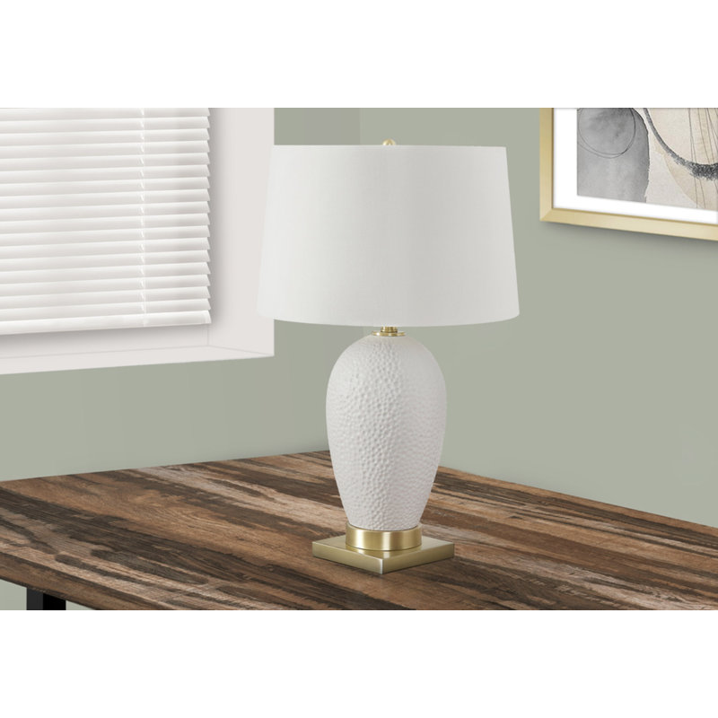Lighting, H 26 po, lampe de table, céramique blanche, abat-jour ivoire / crème, transitionnel