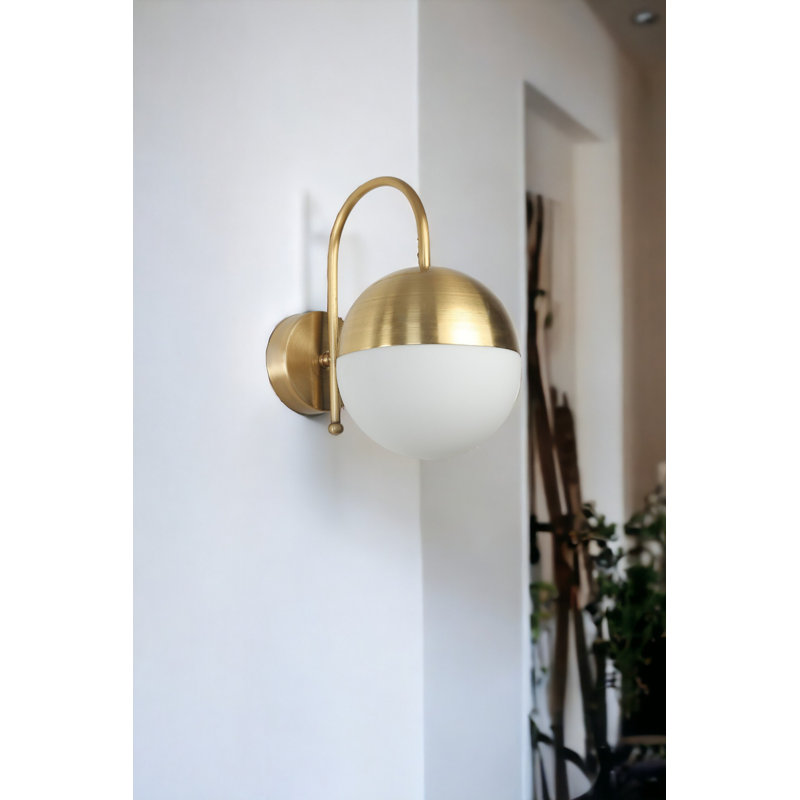 Garwin LED Wallchiere, Gold