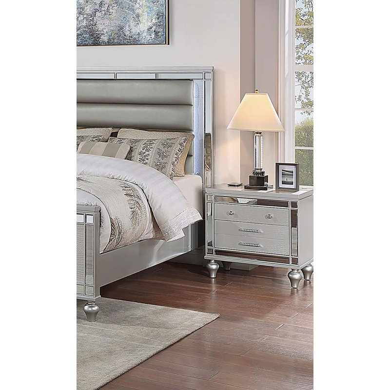 Classic Luxury Look Silver