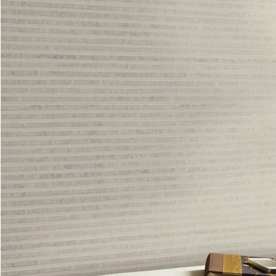 Rouleau de papier peint double opalescence naturelle L 33 pi x l 21 po Antonina Vella