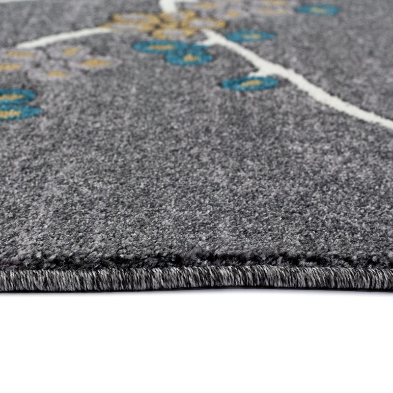 Tham Floral Indoor Rug, 5' x 7'