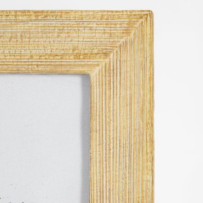 Herwiga Embossed Picture Frame